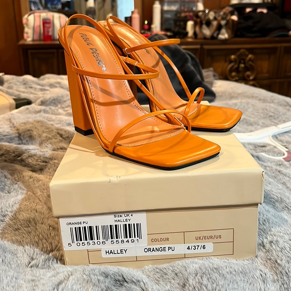🥭Public desire orange halley heels🍑